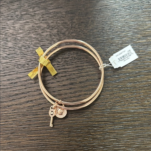 Michael Kors Rose Gold Bangle Bracelet Set - Picture 1 of 3